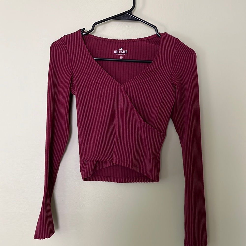 Hollister crop top long sleeve